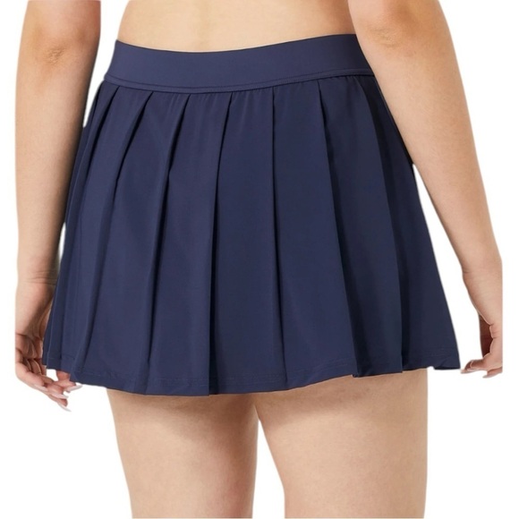 Vintage FILA Navy Pleated Skirt Women’s Size 14 with Embroidered FILA LOGO - Picture 2 of 8